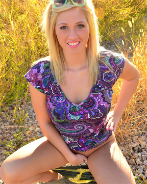Spencer Nicks Nude Field