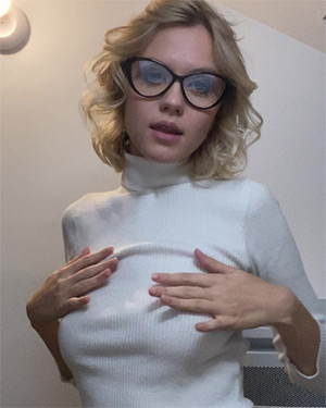Lana Lane Sweater Strip Superbe Models Video